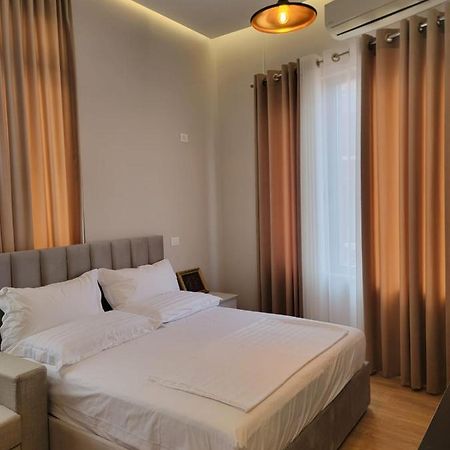 Berhami Studio Apartment Tirana Extérieur photo